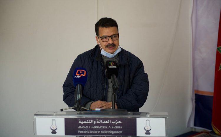  الزهاري: دستور 2011 متقدم مقارنة بالدساتير المغربية السابقة